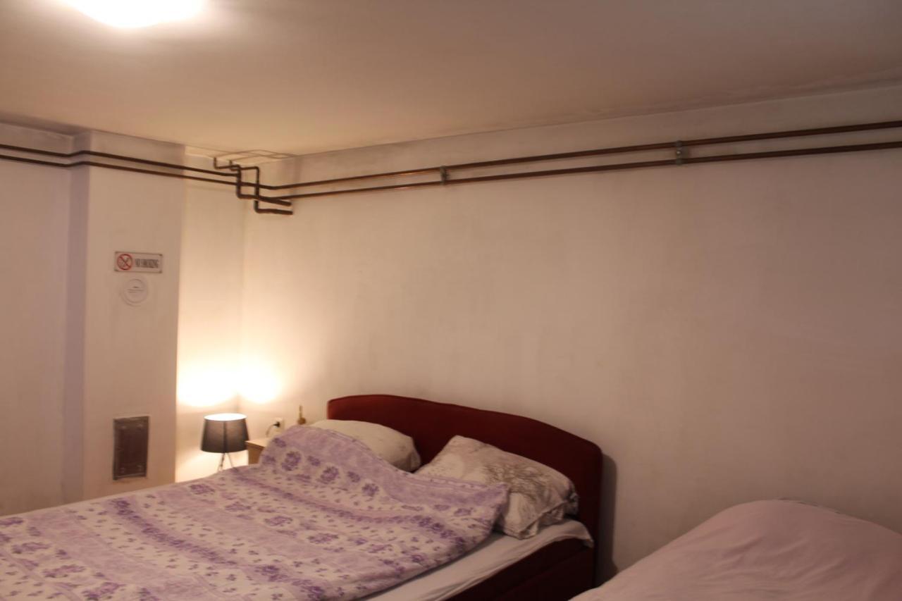 Appartement Apartman Benjamin à Tuzla Extérieur photo